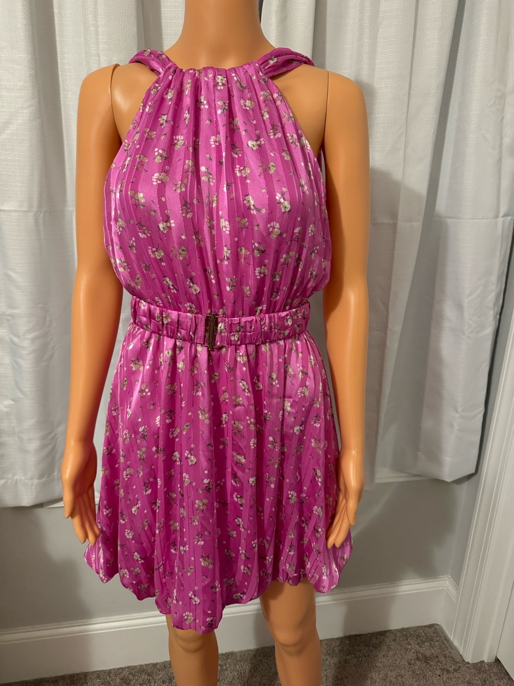 Adorable Allison & Kelly size S pink floral belted open back bubble hem dress